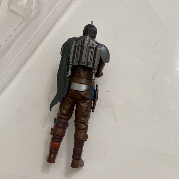 Hallmark Keepsake “I’ll See You Again” Star Wars:The Mandalorian ornament - Picture 4 of 10
